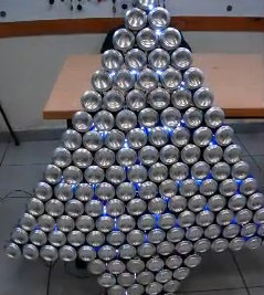 Arbol de navidad reciclado con latas de refresco | Manualidades