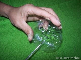 flor con garrafa pet un regalo reciclado