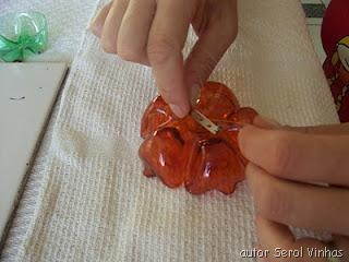flor con garrafa pet un regalo reciclado