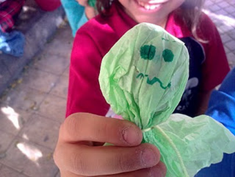 fantasmas con papel de periodico y papel de seda fantasmas con papel de periodico y papel de seda