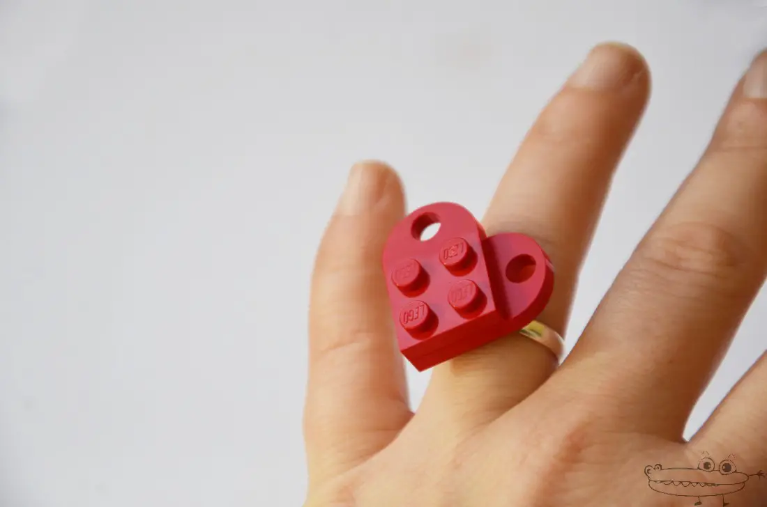 Anillo de lego corazon