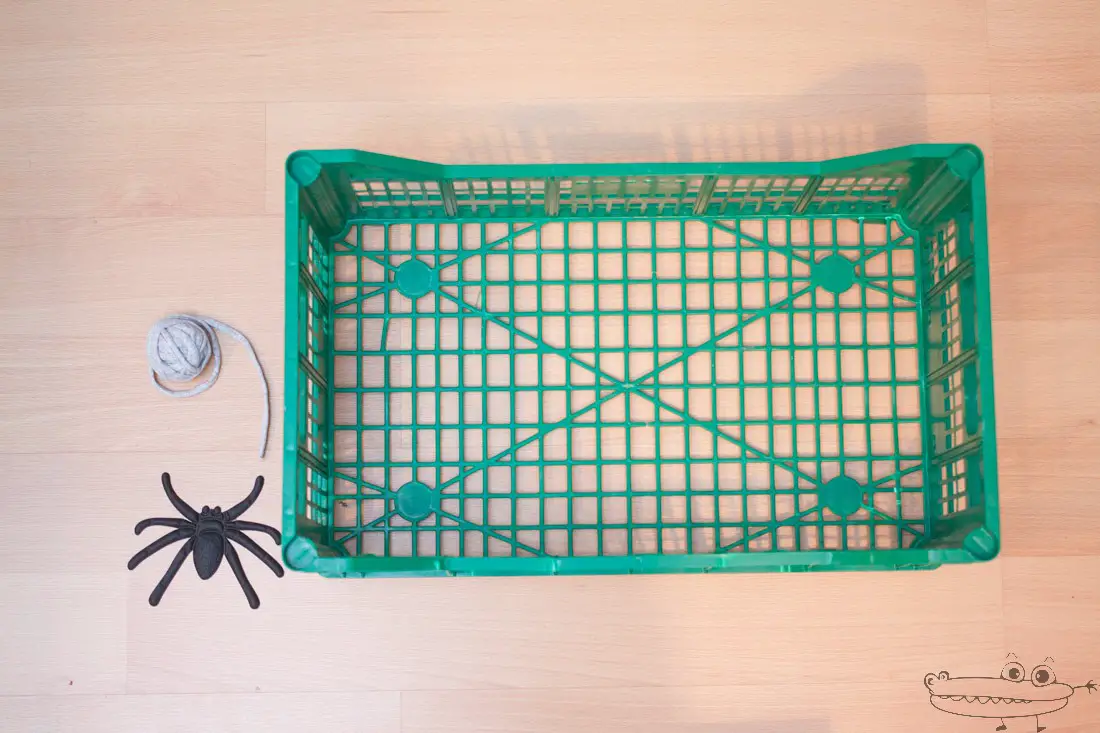 Materiales para juego de atrapar la araña