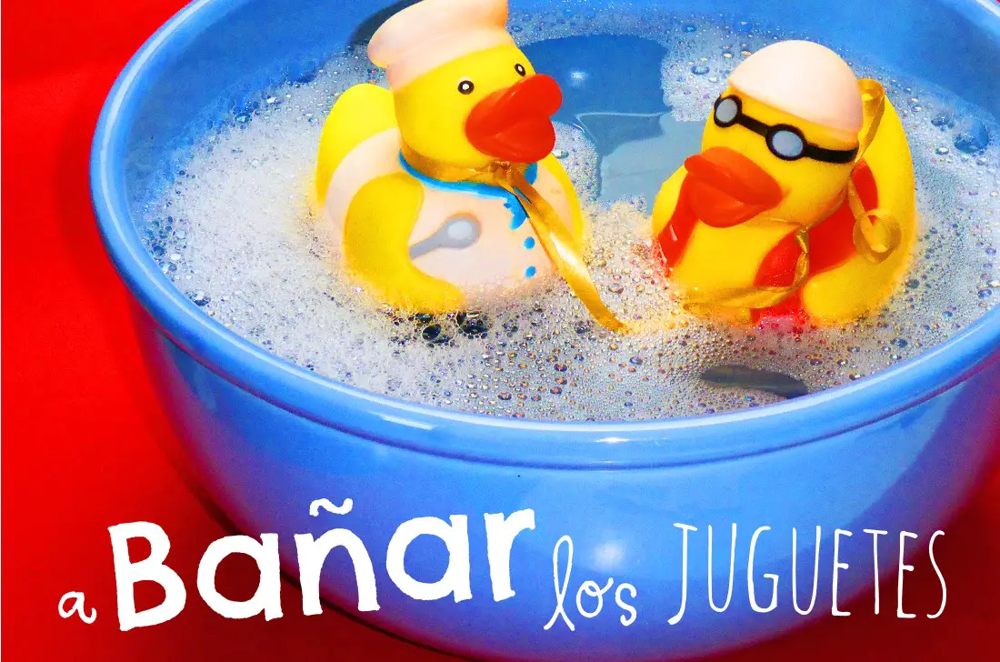 Actividad de bañar los juguetes