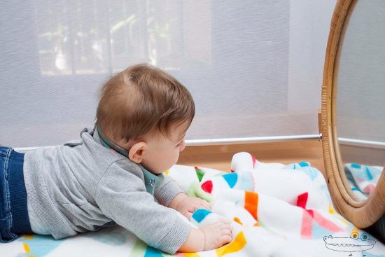 Actividad con el bebé en el espejo -Manualidades Infantiles