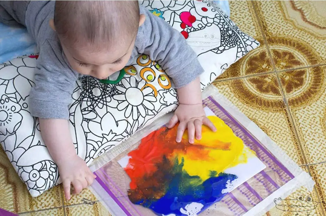 Actividades para bebes arte en la bolsa