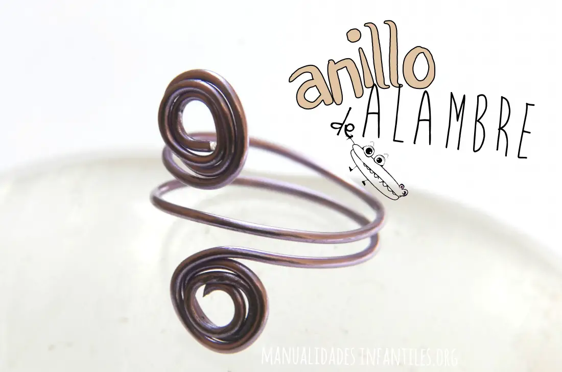 Anillo de alambre espirales