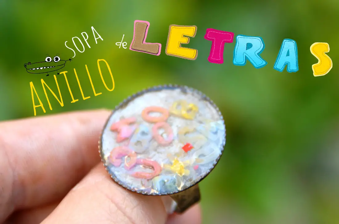 Anillo resina sopa de letras