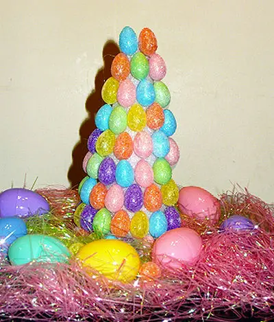 Arbolito de huevos para Pascua