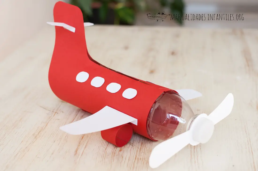 ¿Cómo hacer juguetes con material reciclado para niños?