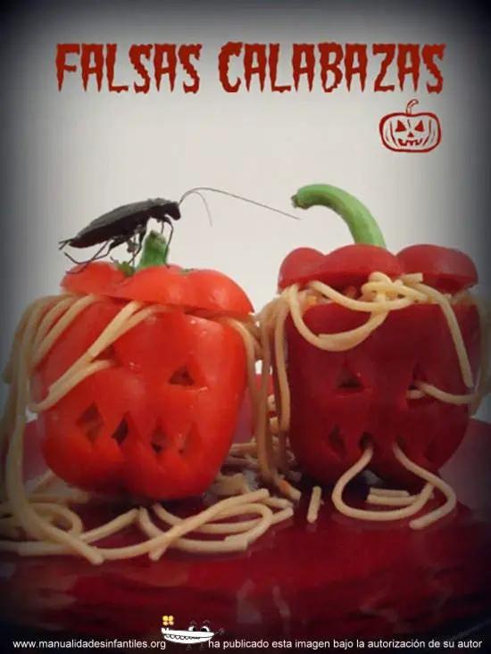 calabazas rellenas de gusanos de espagueti