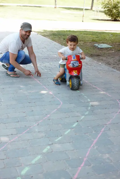 Carreteras de tiza juego