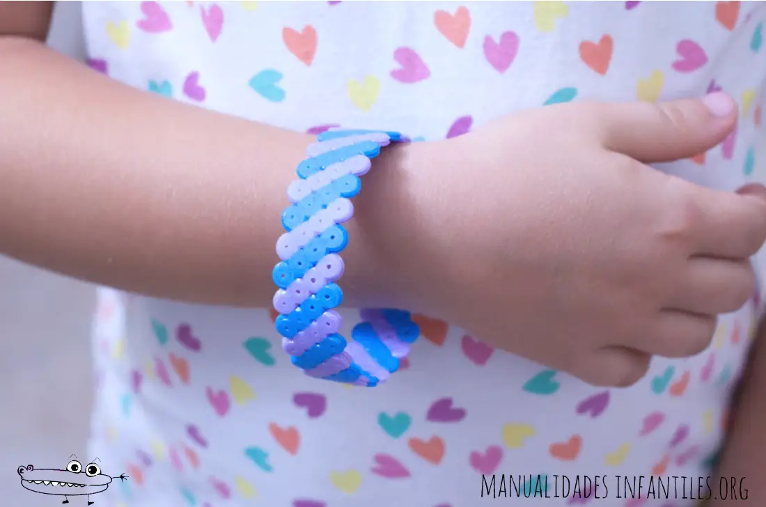 Como hacer una pulsera con hama