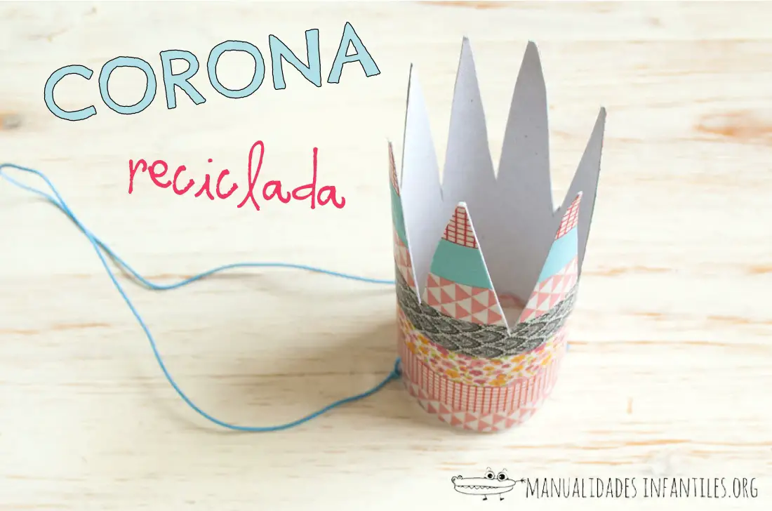 Corona reciclada con washi tape