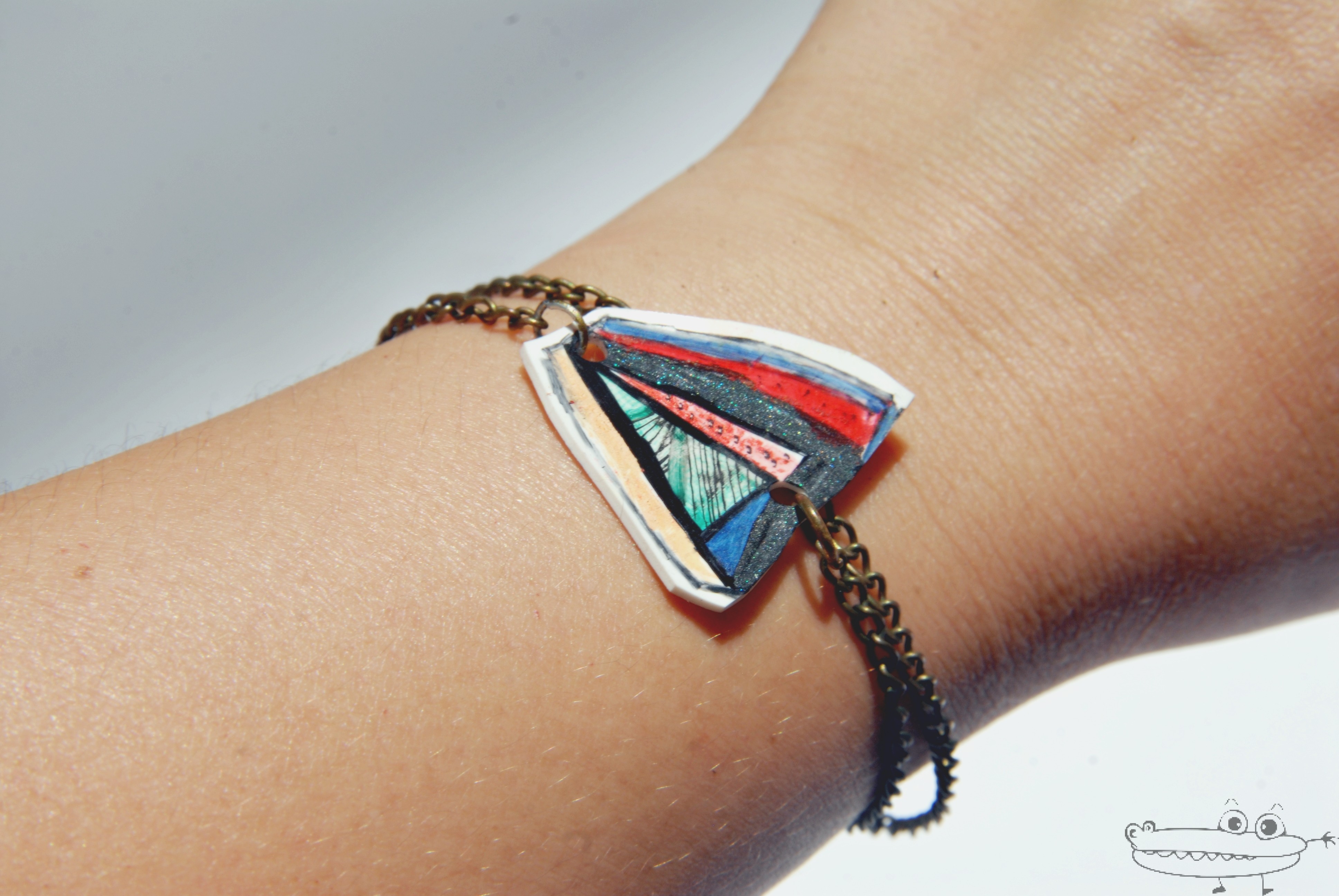 Pulsera geométrica vanguardista