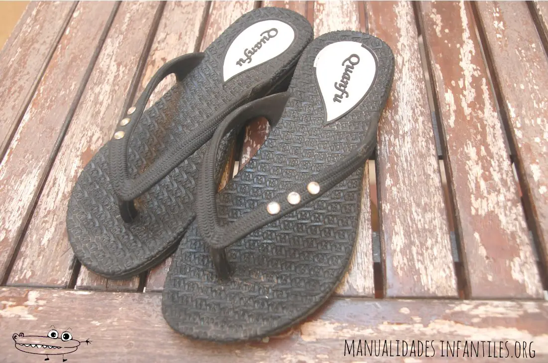 Decorar chanclas de verano