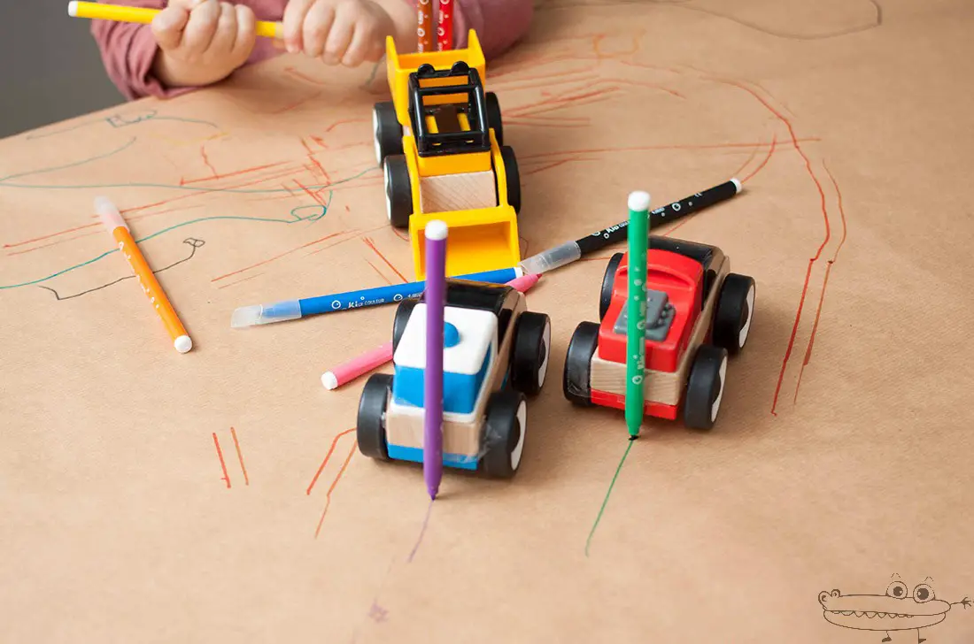 Bibujar con coches actividad de preescolar creativa
