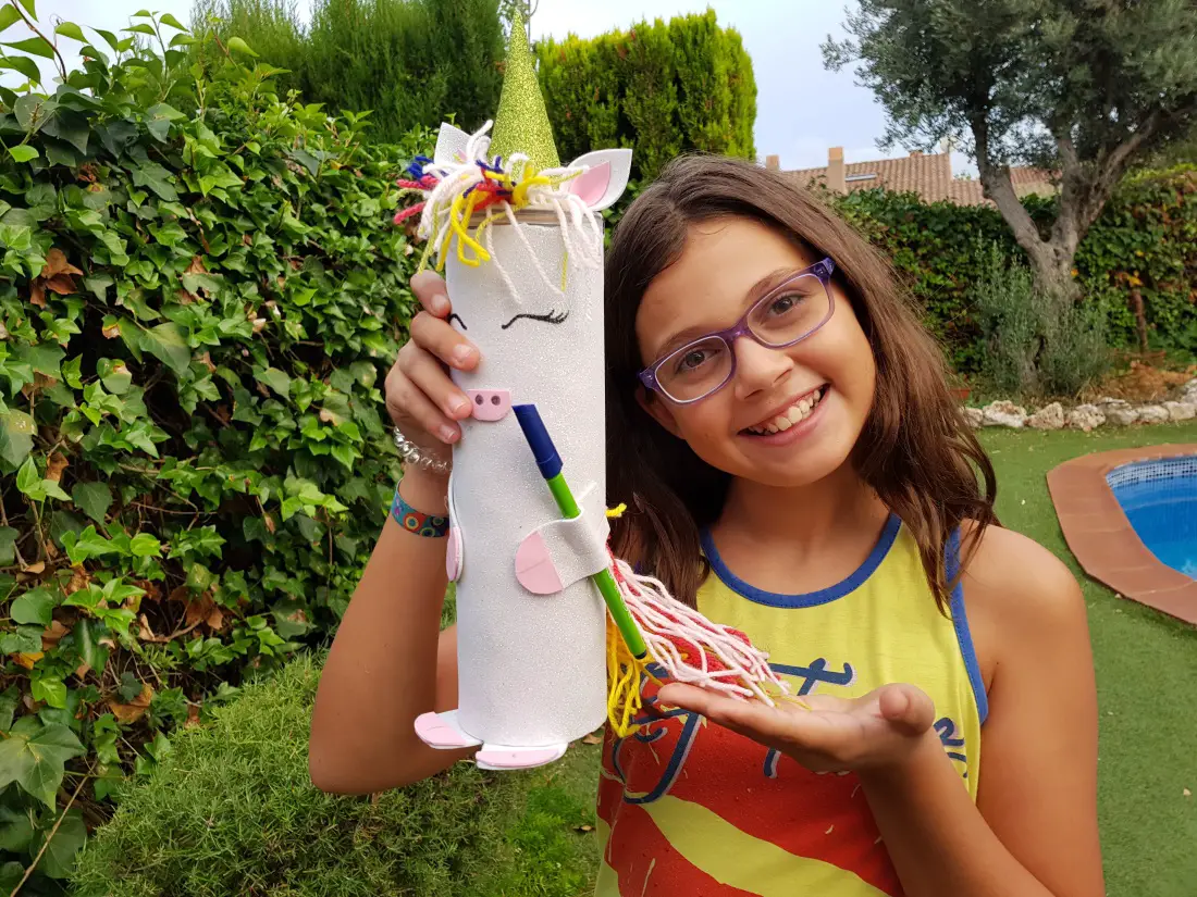 estuche de Unicornio en goma eva