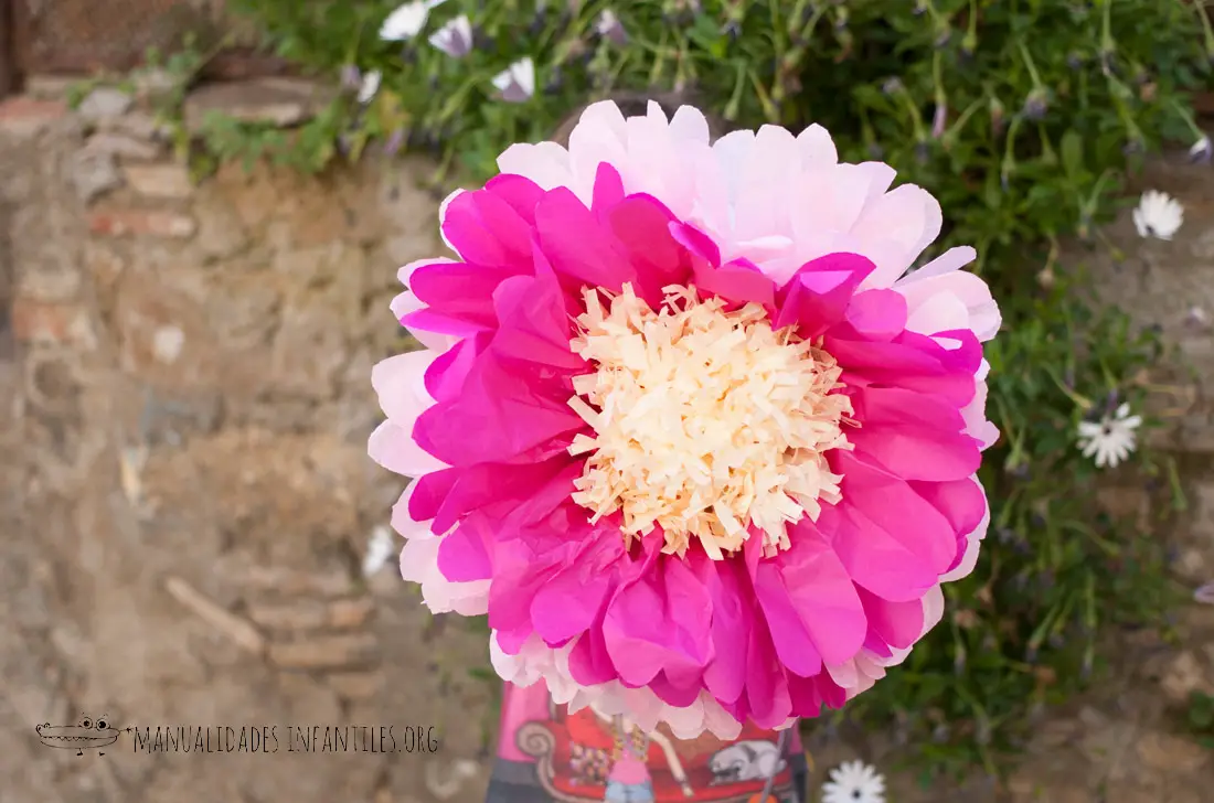 Flor gigante para fiestas