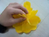 flores con papel de seda 11