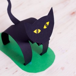 Gato de cartulina para halloween