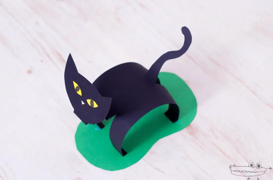 Gato de papel para halloween