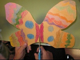 Mariposas de Cartulina y Plastilina 4