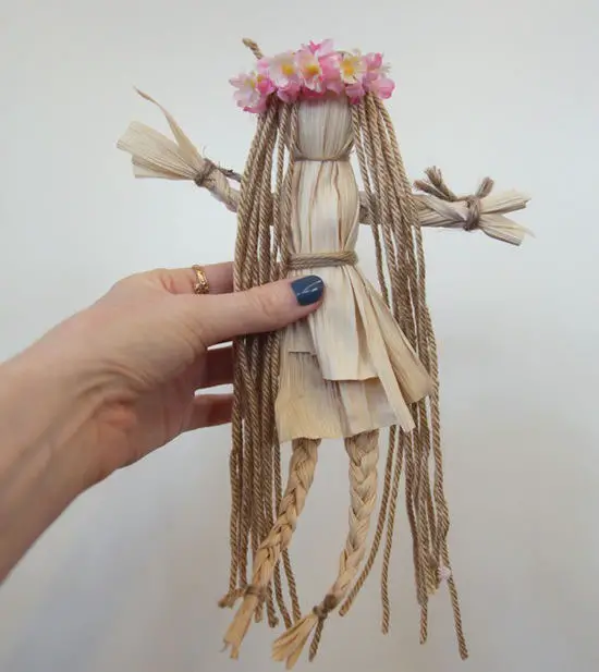 muñeca de hojas de maiz