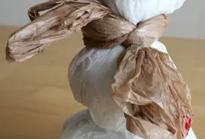 Muñeco de nieve reciclado con bolsa