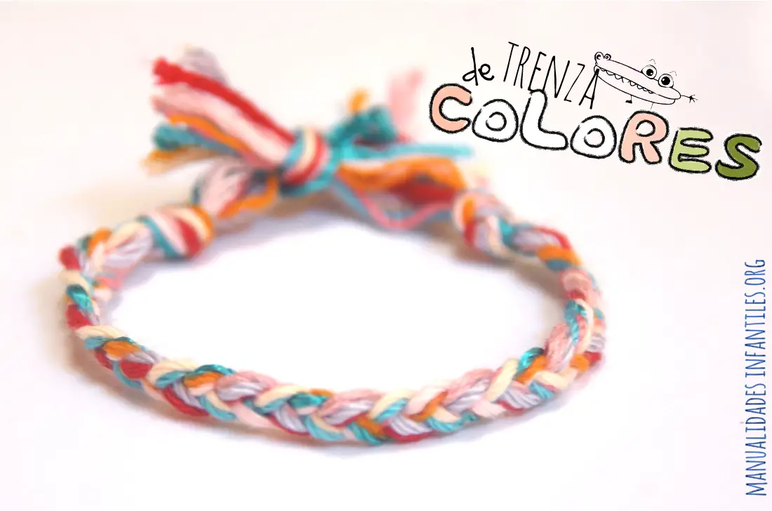 Pulsera trenzada de colores