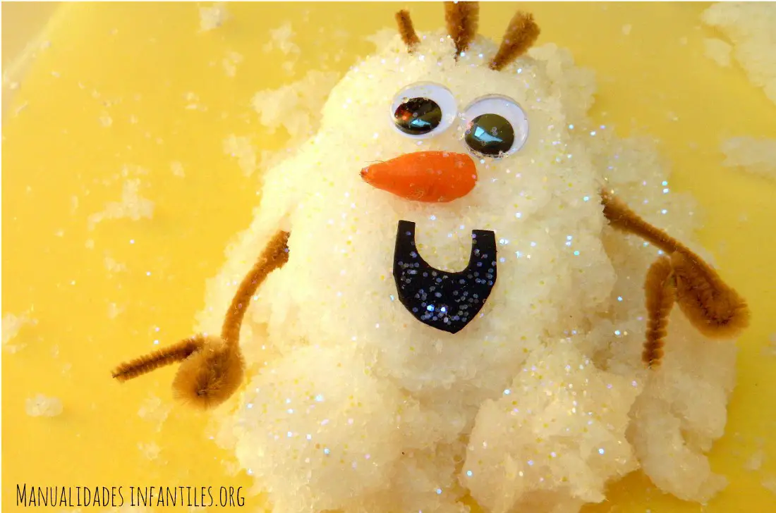 Cómo hacer a Olaf con nieve