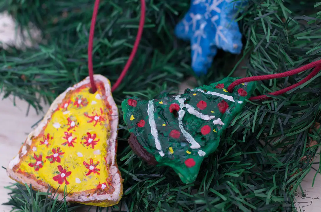 Adornos navideños con pasta de sal