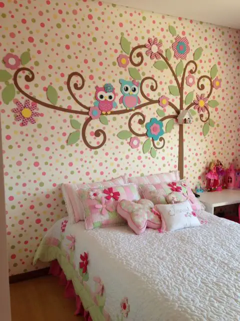 Pared decorada con goma eva