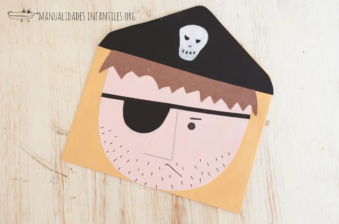 como hacer una tarjeta pirata