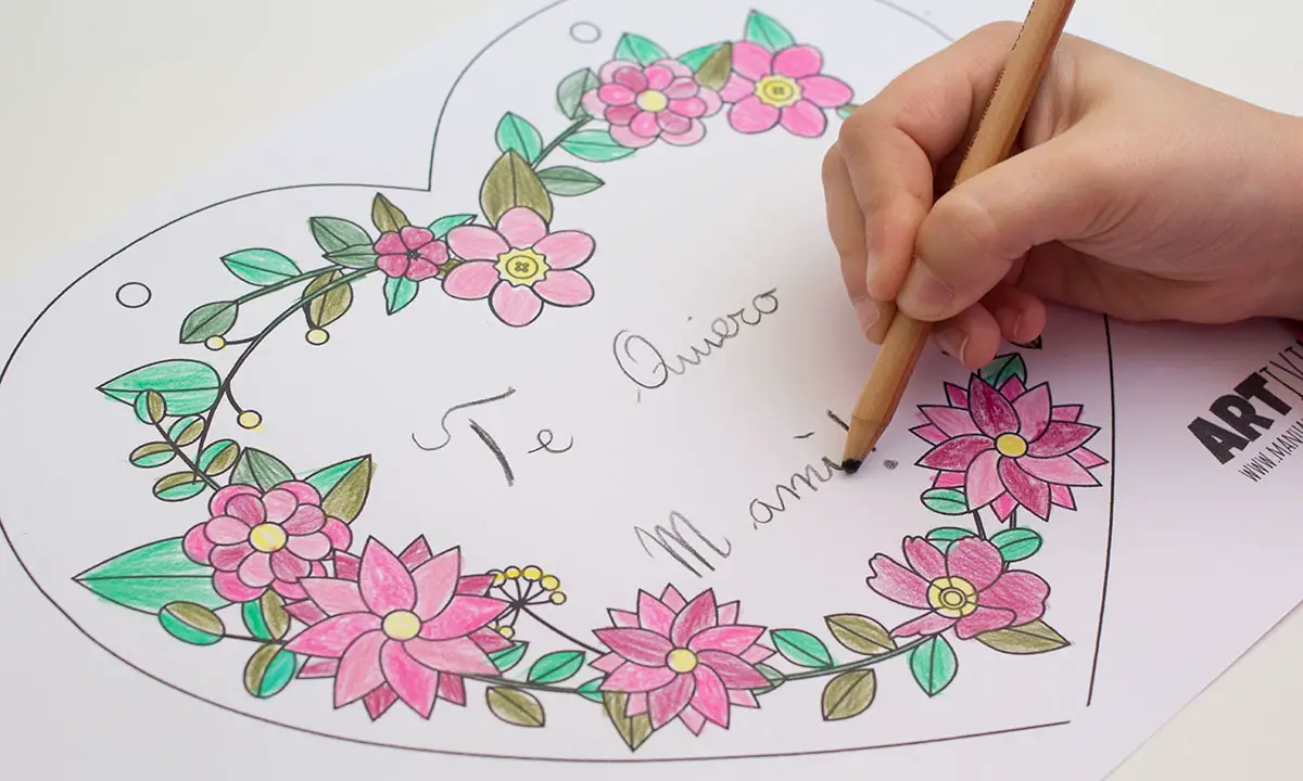 Tarjeta de flores para imprimir y colorear el Día de la Madre