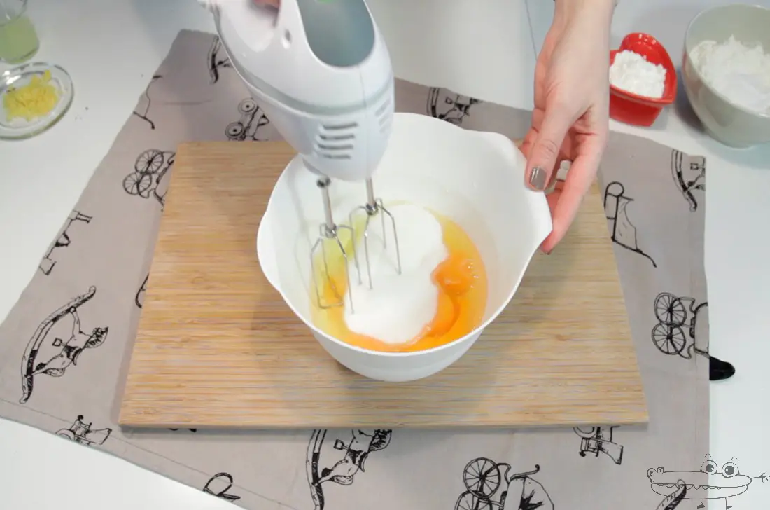 Cómo hacer pastel en lata