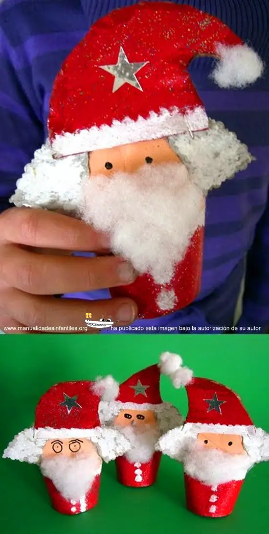 Santa Claus con rollos de papel higiénico