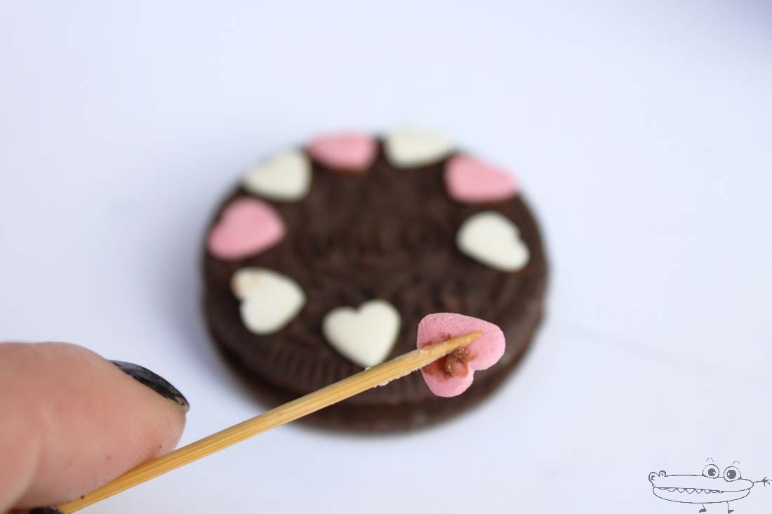 Oreo con corazones miniatura